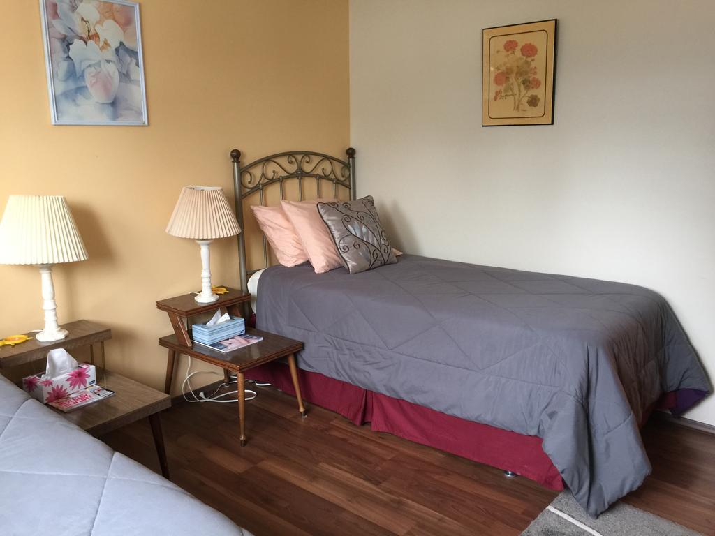 ساسكاتون Wild Rose Bed & Breakfast الغرفة الصورة